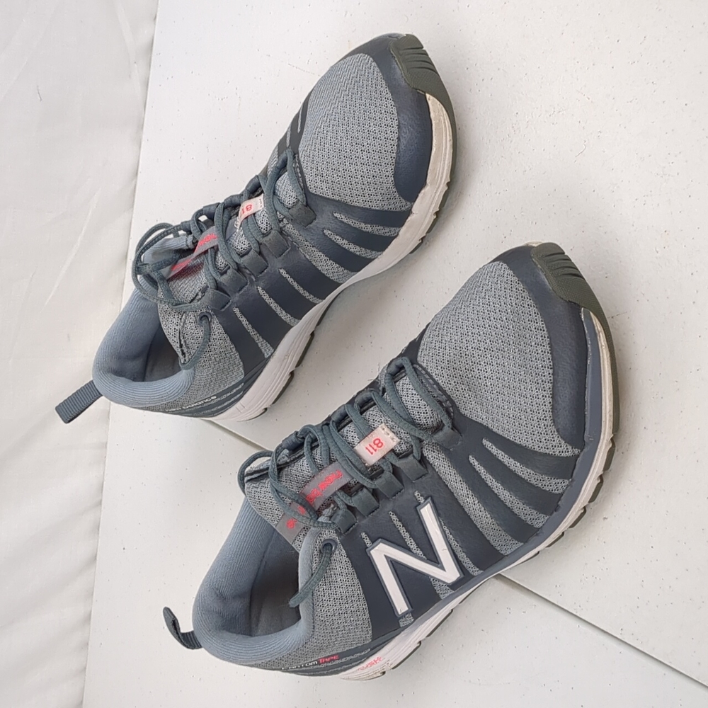 New Balance WX811GW Women's Running Shoes Size 8.5B